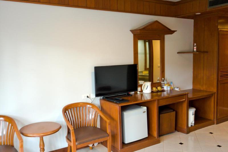 Patong Pearl Hotel Phuket Exterior foto